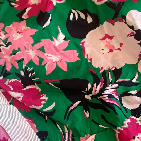 Colorful flower shorts - Picture 2 of 6